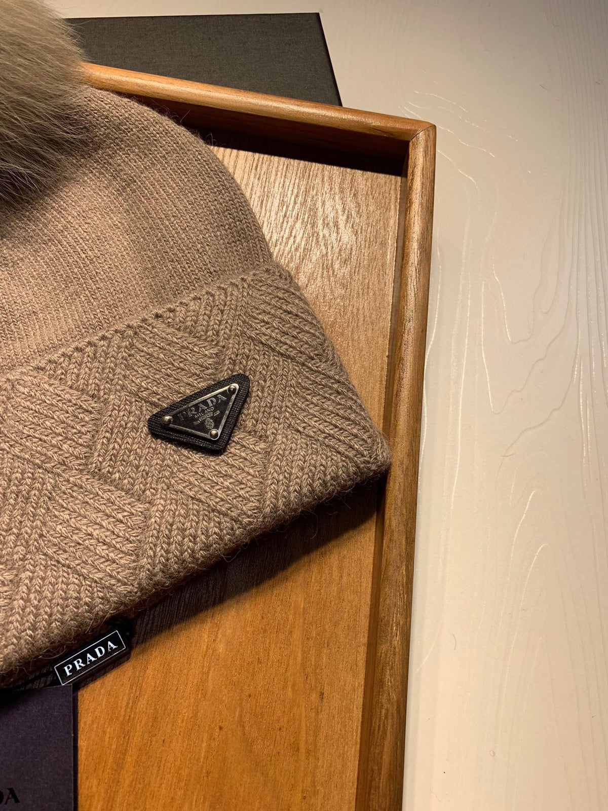 PRADA BEANIE HAT IN CAMEL BROWN WOOL AND RABBIT FUR 361437