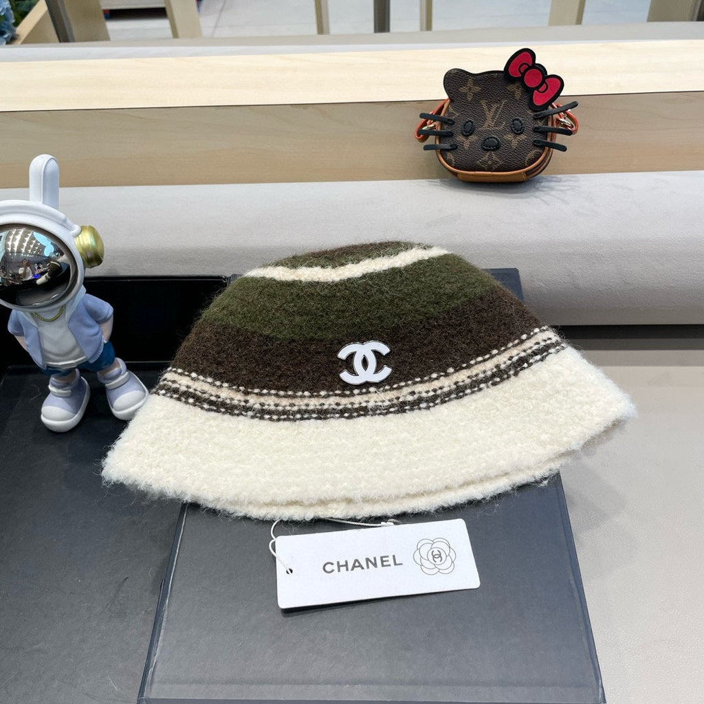 CHANEL BUCKET HAT IN COLORFUL FLEECE 421131