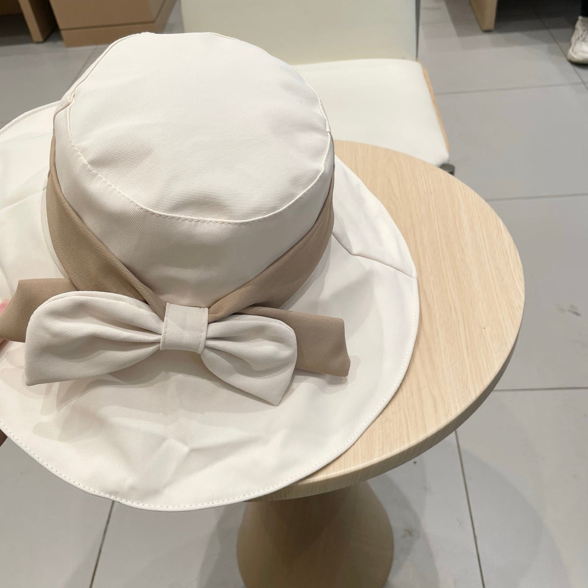 CELINE 25S BUCKET HAT 735013 IN IVORY