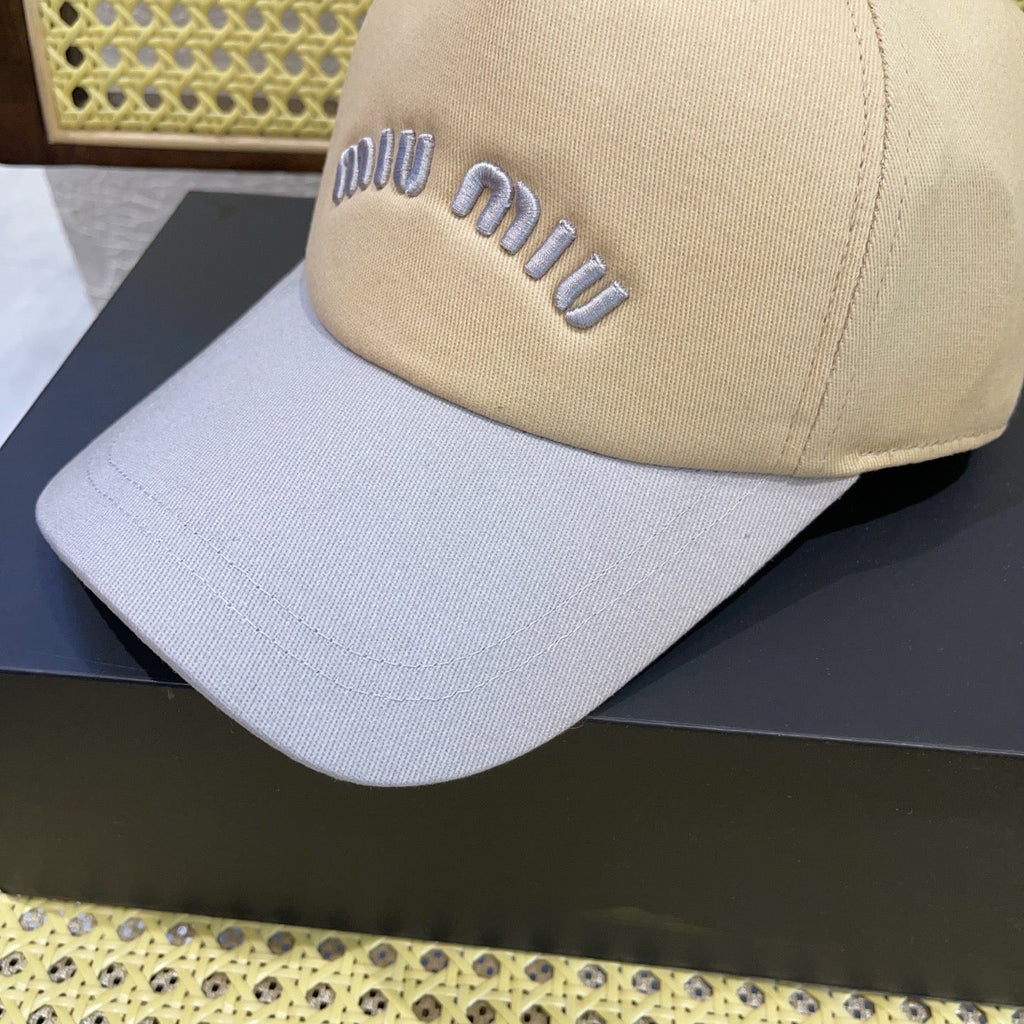 MIU MIU MM BASEBALL CAP IN LIGHT BEIGE AND PURPLE FABRIC WITH LOGO EMBROIDERY