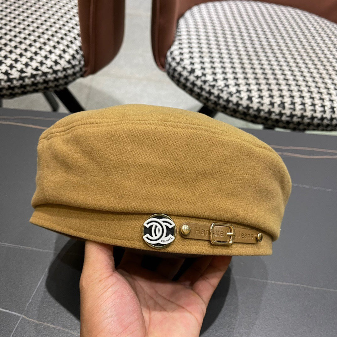 CHANEL BERET HAT IN PEANUT BROWN FABRIC 419383