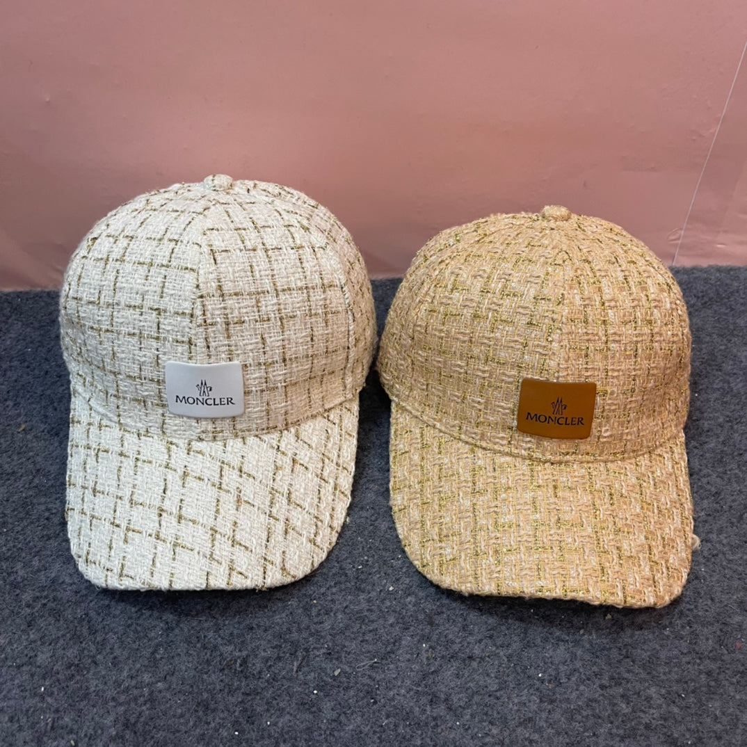 MONCLER BASEBALL CAP IN SAND YELLOW TWEED 437708